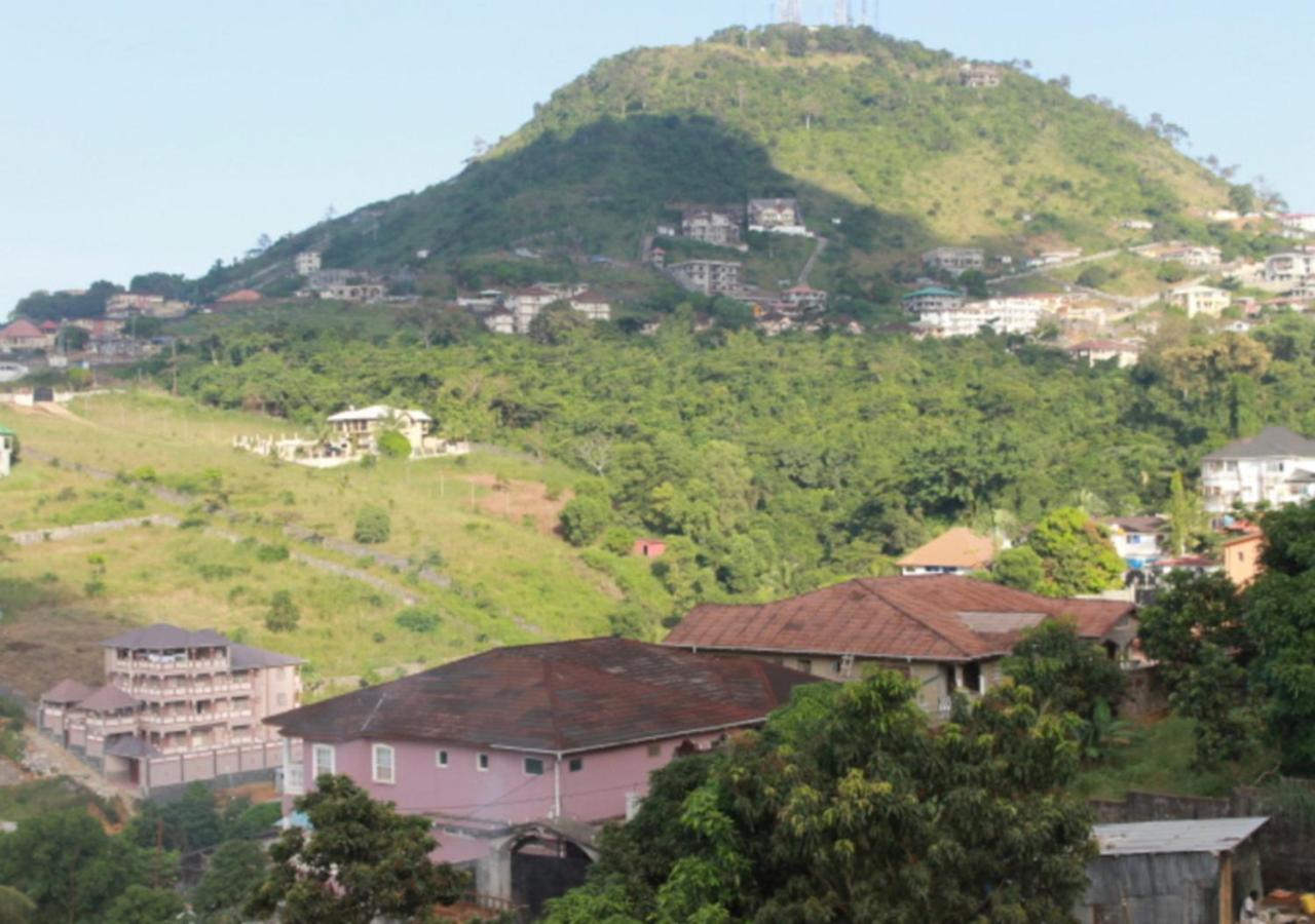 The Stafford Lodge Freetown Zewnętrze zdjęcie